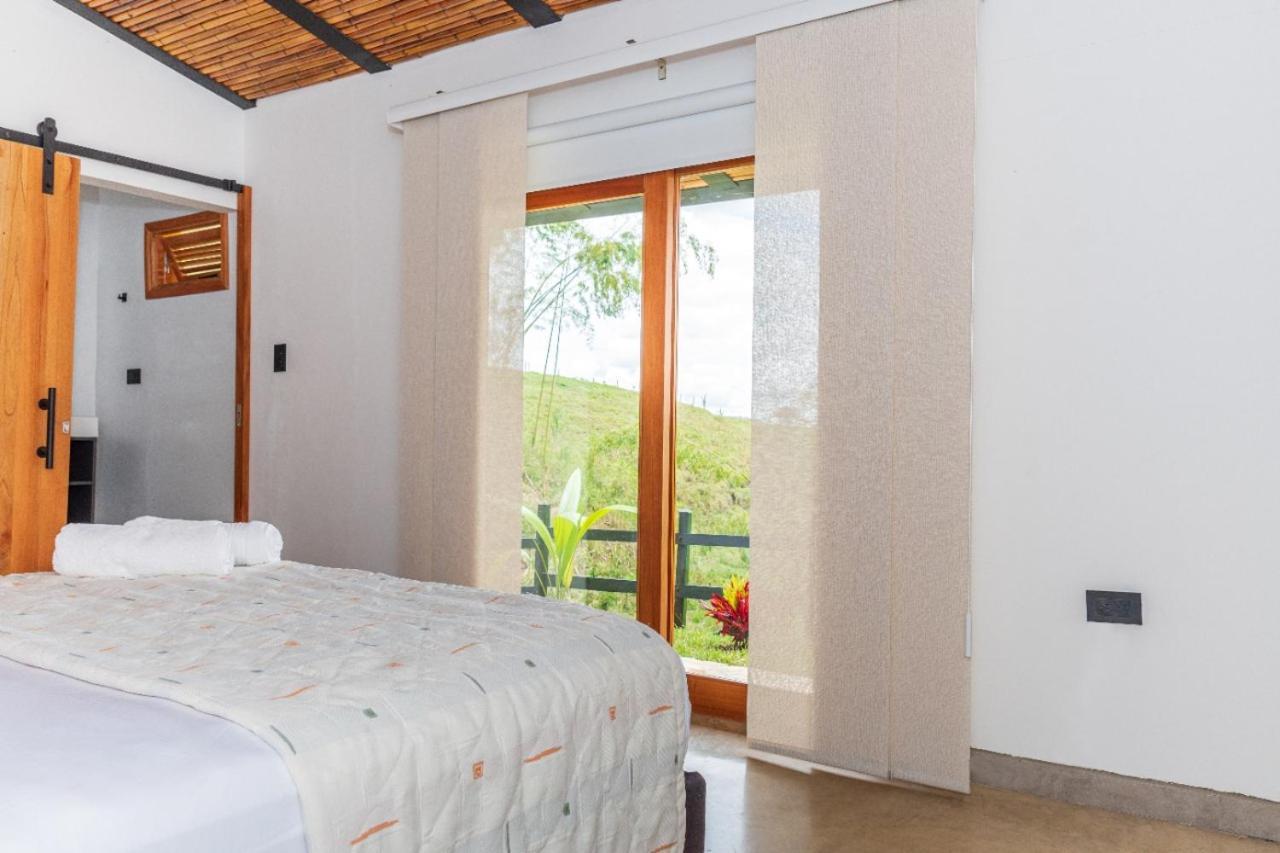 Agradable Cabana Cafetera Con Jacuzzi A 12 Min Del Centro De Pereira Eksteriør billede